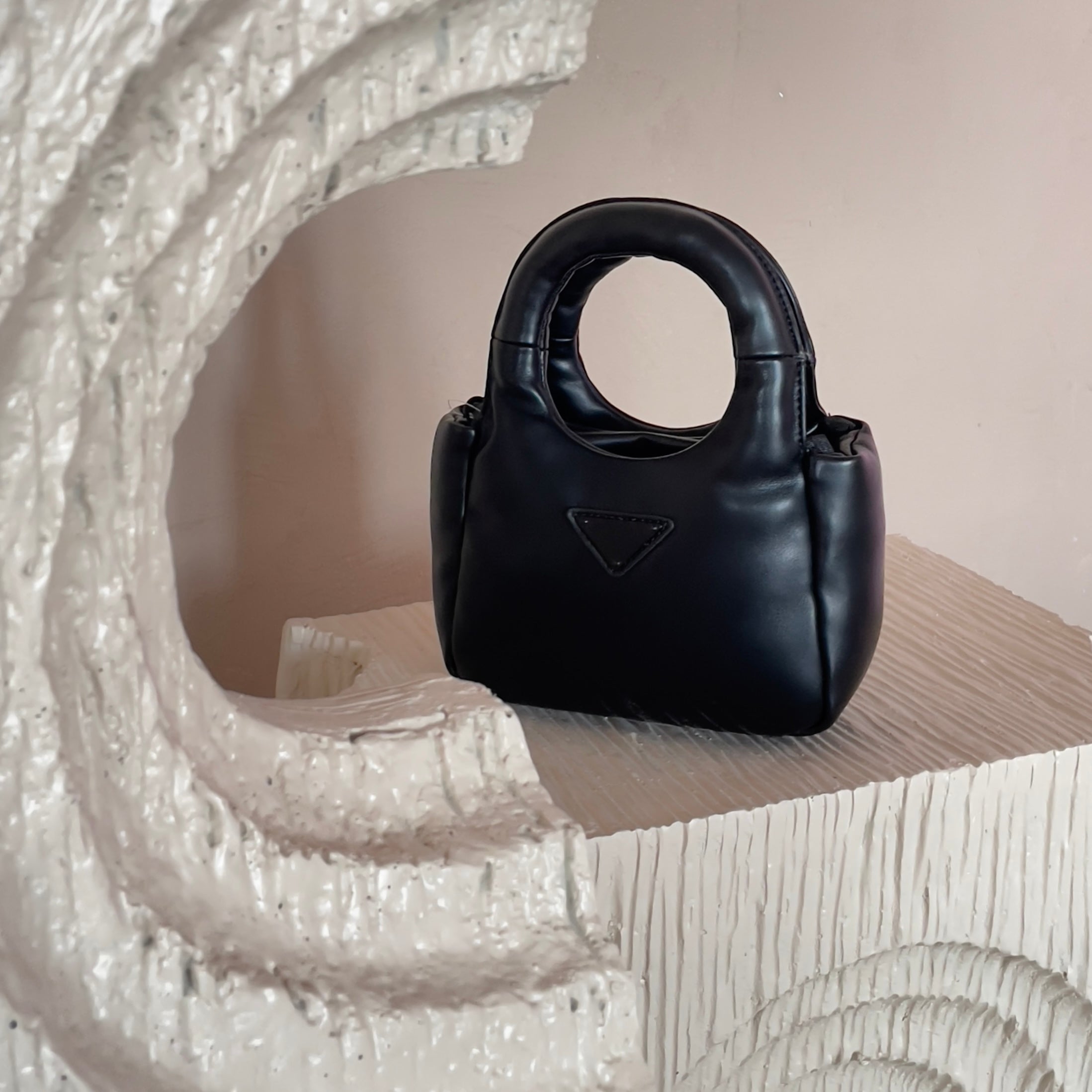 Padded Mini Bag - Black – Shop Del Carmen